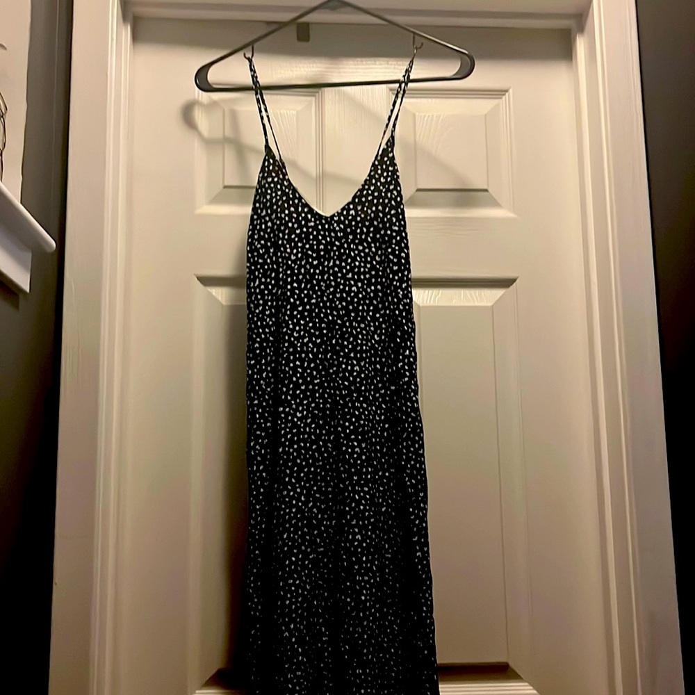NWOT Old Navy black and white maxi dress